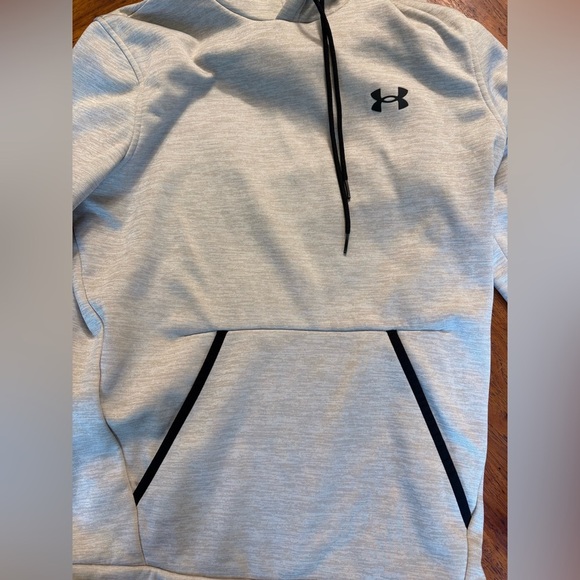 Under Armour Hoddie-tan-beige color-Size S-stretchy, fleece, breathable - Picture 5 of 5